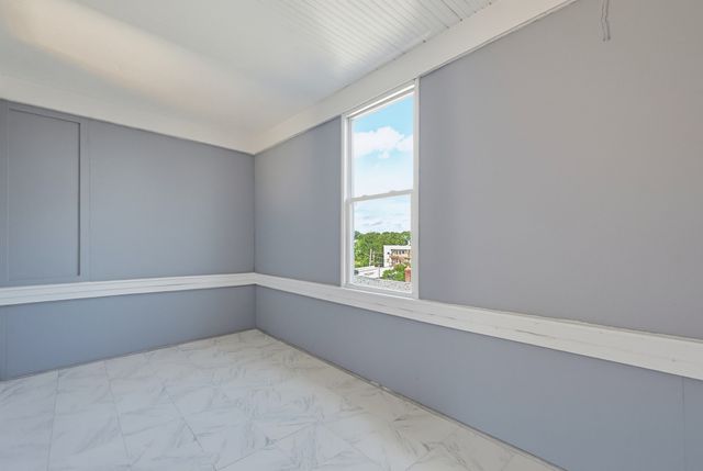 12R Granite 3, Fitchburg, MA 01420