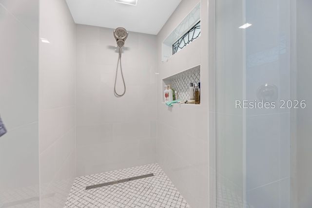 7 Shelter Cove Ln Apt 7556, Hilton Head Island, SC 29928