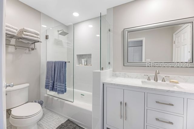 7 Shelter Cove Ln Apt 7556, Hilton Head Island, SC 29928