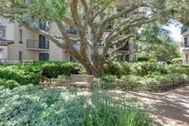 7 Shelter Cove Ln Apt 7556, Hilton Head Island, SC 29928