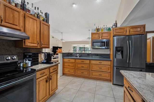 7169 154th Court N, Palm Beach Gardens, FL 33418