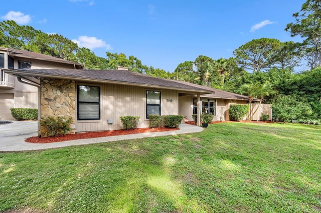 7169 154th Court N, Palm Beach Gardens, FL 33418