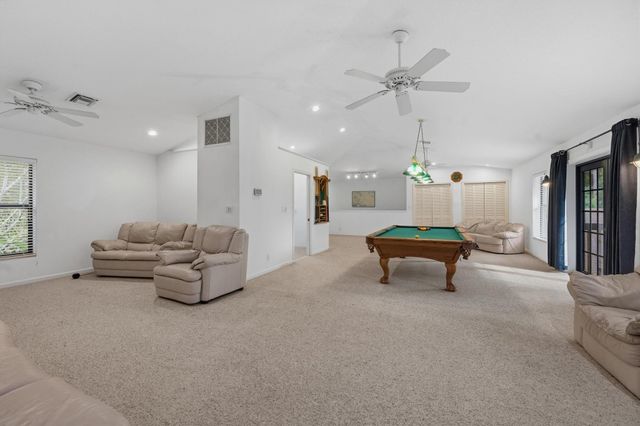 7169 154th Court N, Palm Beach Gardens, FL 33418