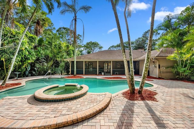 7169 154th Court N, Palm Beach Gardens, FL 33418