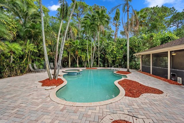 7169 154th Court N, Palm Beach Gardens, FL 33418