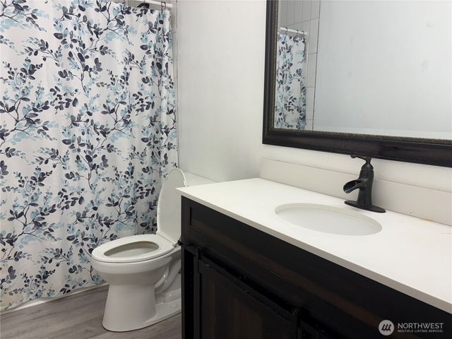 4883 Laura Lane SE, Port Orchard, WA 98367