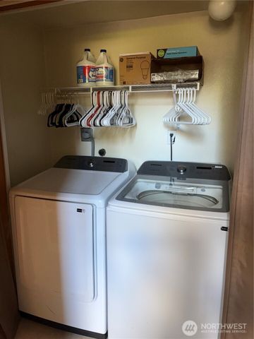 4883 Laura Lane SE, Port Orchard, WA 98367