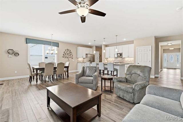 413 Carini Court, St Charles, MO 63376