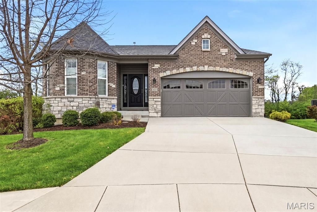 413 Carini Court, St Charles, MO 63376