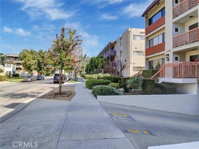 1134 Campbell 307, Glendale, CA 91207