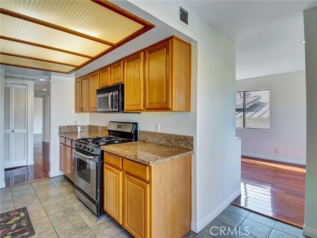 1134 Campbell 307, Glendale, CA 91207