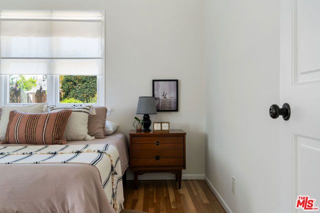 13732 Wyandotte Street, Van Nuys (los Angeles), CA 91405