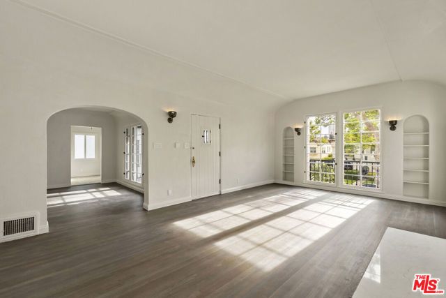 428 S Bedford Drive, Beverly Hills, CA 90212