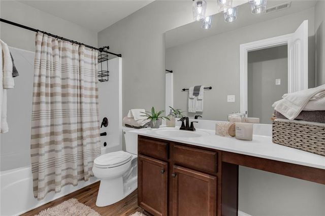 4901 Locherby Drive, Fairburn, GA 30213