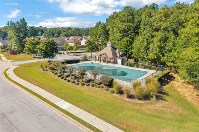 4901 Locherby Drive, Fairburn, GA 30213