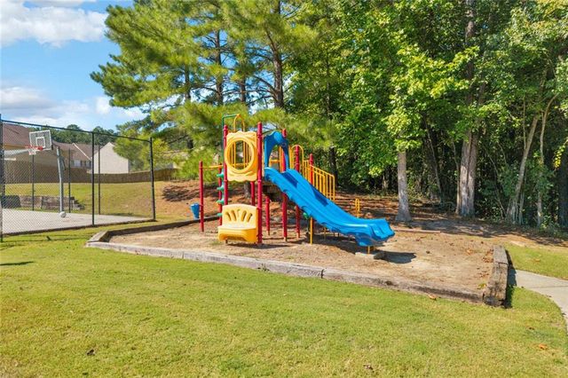 4901 Locherby Drive, Fairburn, GA 30213