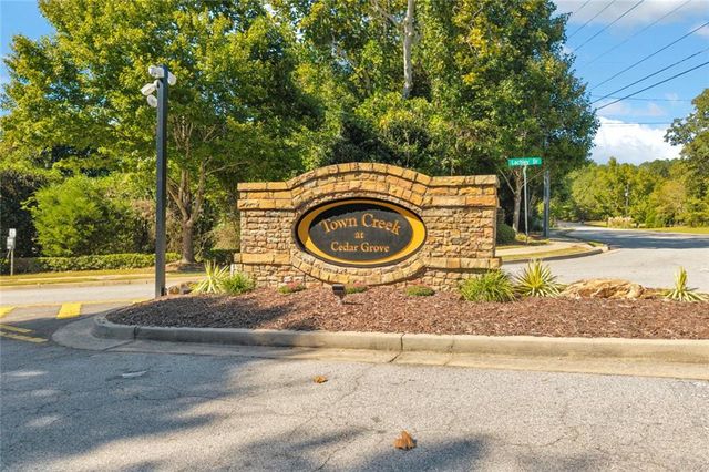 4901 Locherby Drive, Fairburn, GA 30213