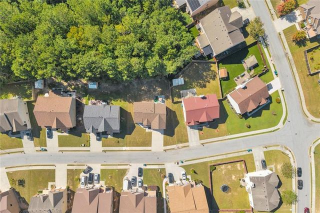 4901 Locherby Drive, Fairburn, GA 30213