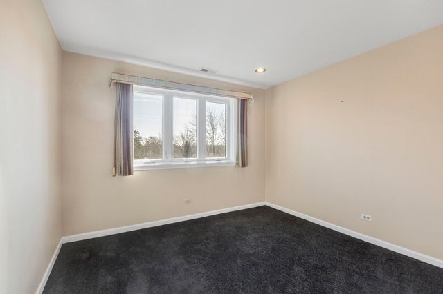 400 E Dundee Road 403C, Buffalo Grove, IL 60089