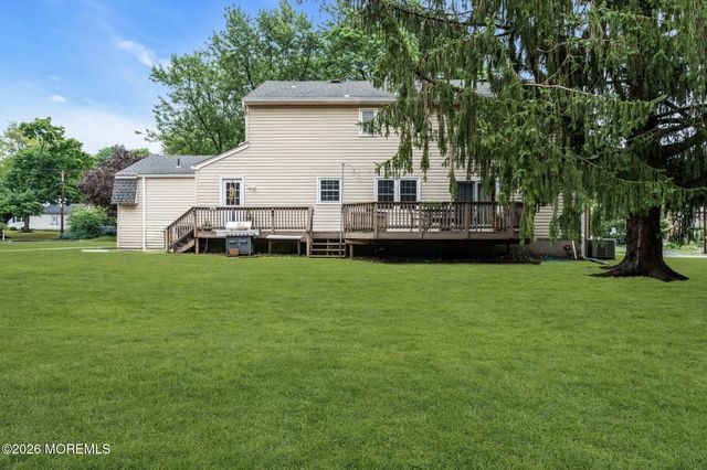 62 Nedshire Drive, Middletown, NJ 07748