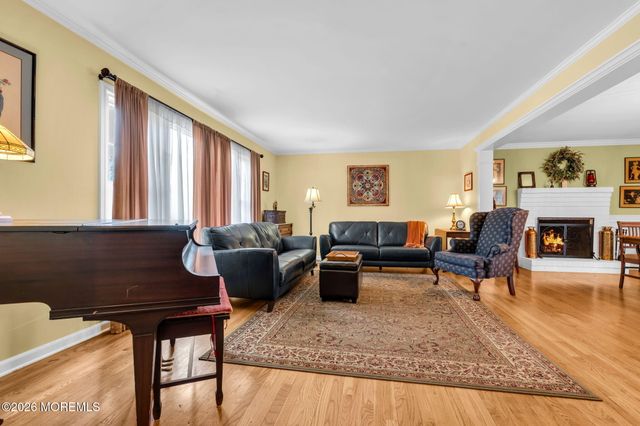 62 Nedshire Drive, Middletown, NJ 07748