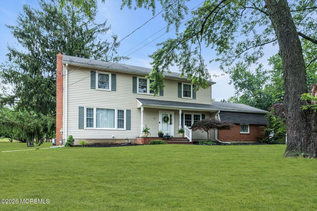 62 Nedshire Drive, Middletown, NJ 07748