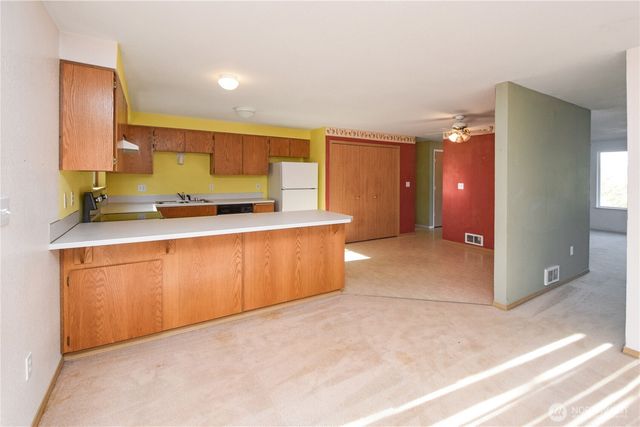 221 E 5th Street, Union, WA 98592