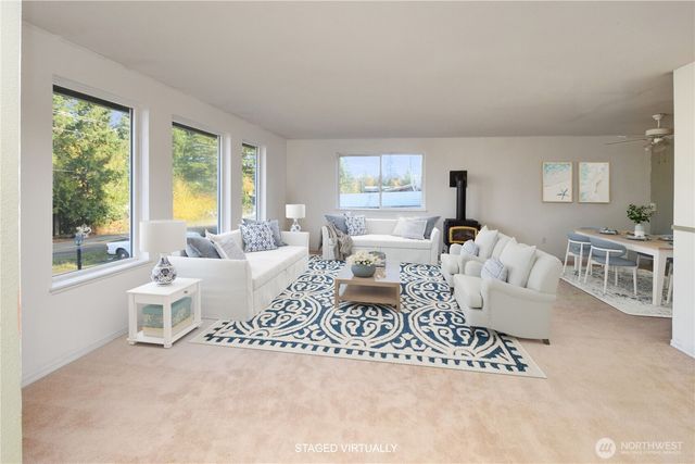 221 E 5th Street, Union, WA 98592