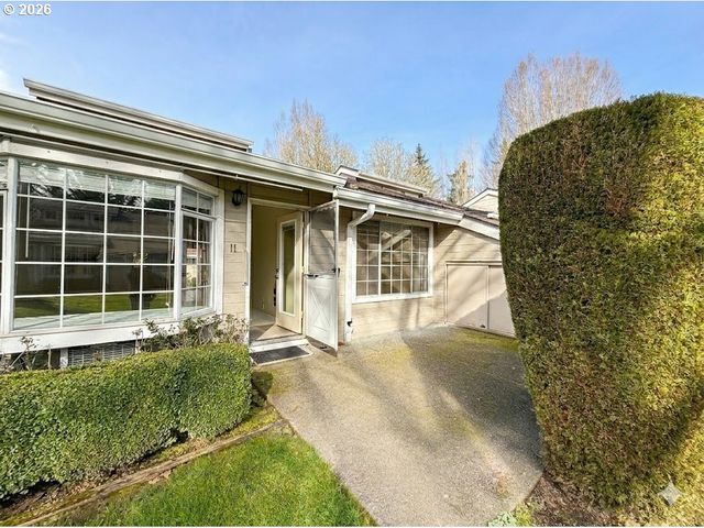 13775 Sw SCHOLLS FERRY Rd Sw 11, Beaverton, OR 97008
