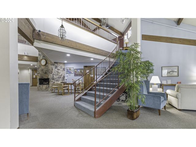 13775 Sw SCHOLLS FERRY Rd Sw 11, Beaverton, OR 97008