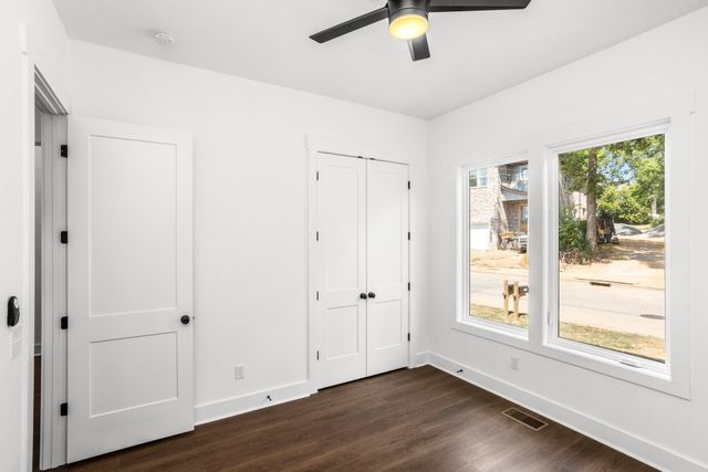 2213 18th Ave, N, Nashville, TN 37208