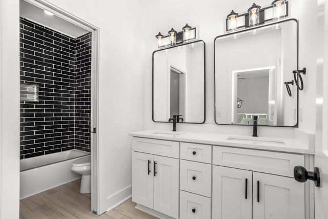 2213 18th Ave, N, Nashville, TN 37208