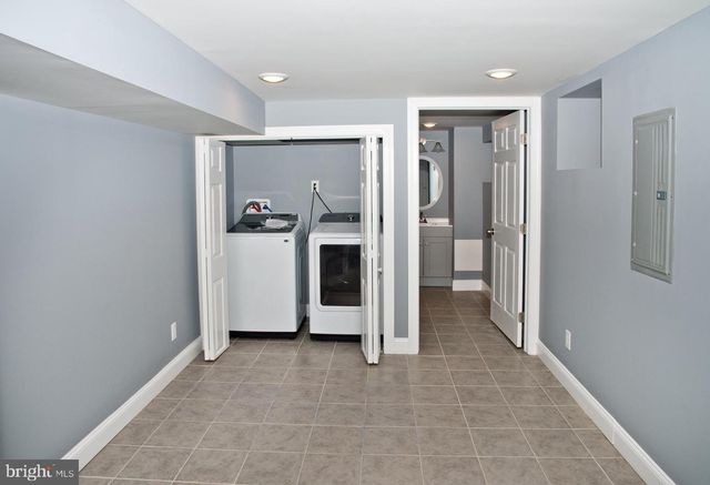 3137 CLIFFORD ST, Philadelphia, PA 19121