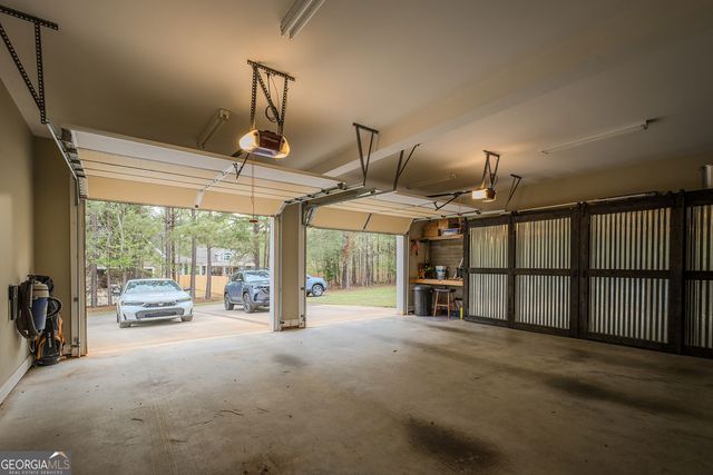 284 Deer Creek Drive, Forsyth, GA 31029