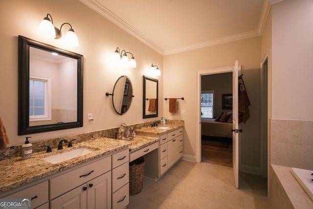 284 Deer Creek Drive, Forsyth, GA 31029