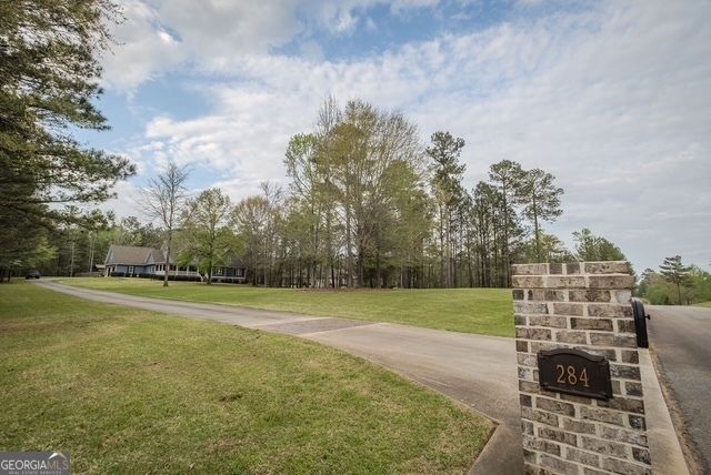 284 Deer Creek Drive, Forsyth, GA 31029