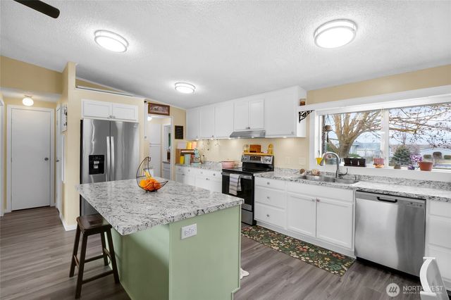 4572 Highway 28 E, Soap Lake, WA 98851