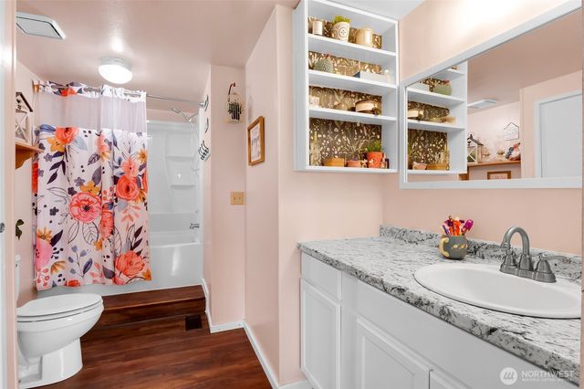 4572 Highway 28 E, Soap Lake, WA 98851