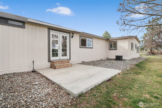 4572 Highway 28 E, Soap Lake, WA 98851