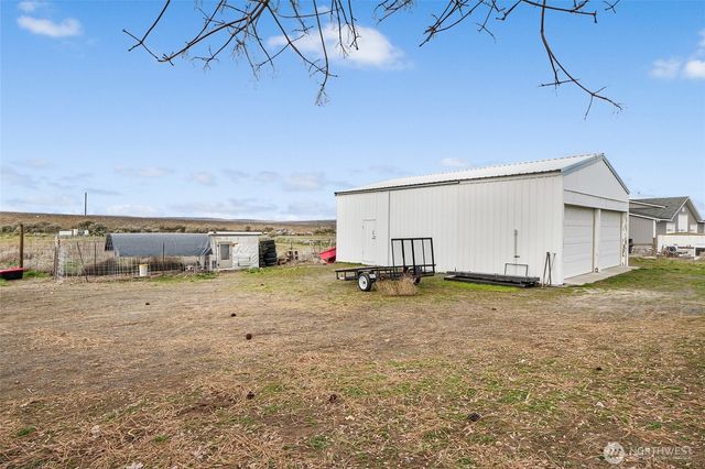 4572 Highway 28 E, Soap Lake, WA 98851