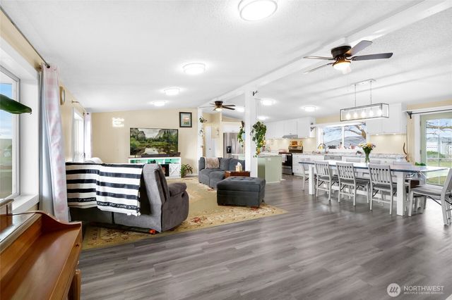 4572 Highway 28 E, Soap Lake, WA 98851