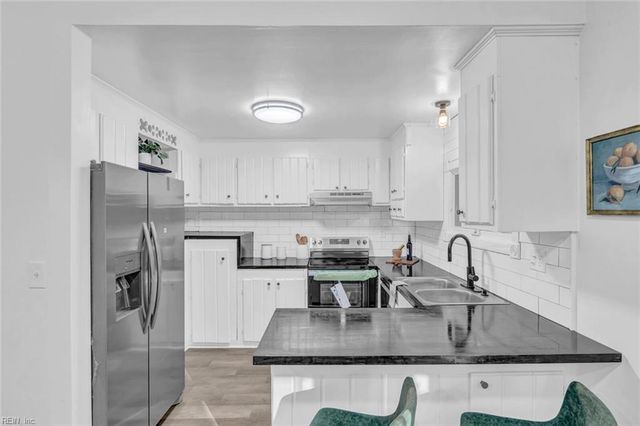 1110 Lebanon RD, Spring Grove, VA 23881