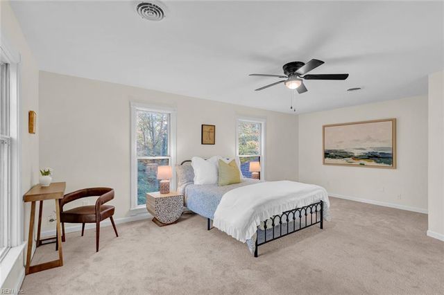 1110 Lebanon RD, Spring Grove, VA 23881