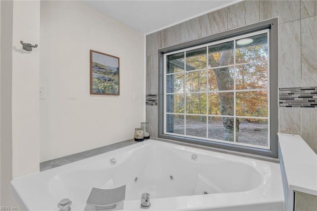 1110 Lebanon RD, Spring Grove, VA 23881