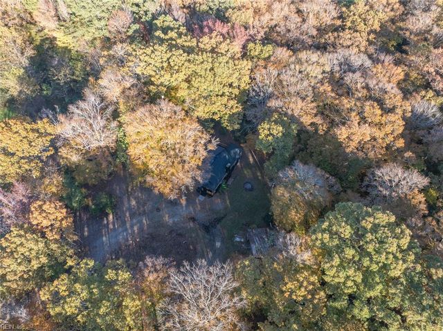 1110 Lebanon RD, Spring Grove, VA 23881