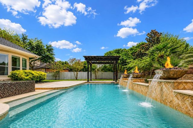27703 Guthrie Ridge Lane, Katy, TX 77494