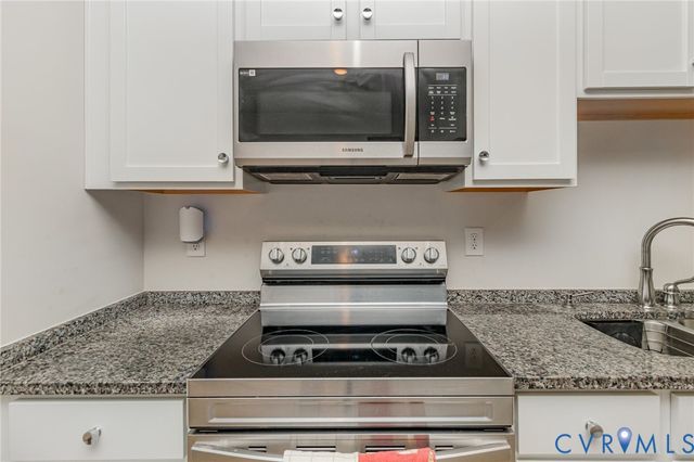 11300 Ellingshire Ct, Chester, VA 23831