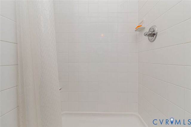 11300 Ellingshire Ct, Chester, VA 23831