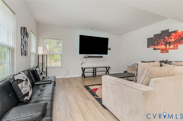 11300 Ellingshire Ct, Chester, VA 23831