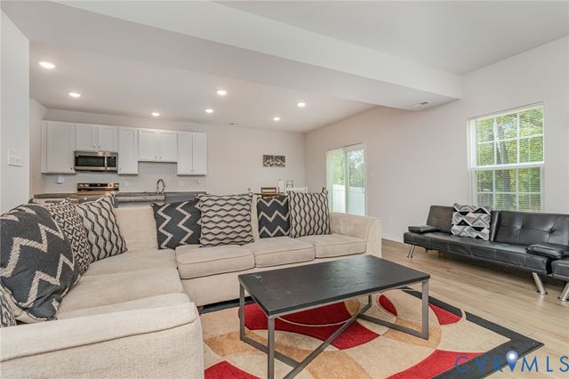 11300 Ellingshire Ct, Chester, VA 23831